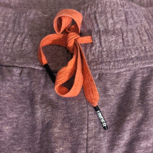 Under Armour women's workout pants - Picture 3 of 5